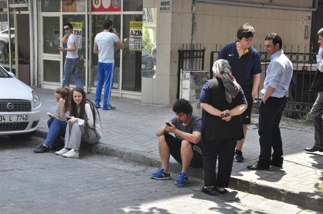 Türkiyə və Yunanıstanda güclü zəlzələ: 1 nəfər ölüb, 300 nəfər yaralanıb - YENİLƏNİB - VİDEO - FOTO