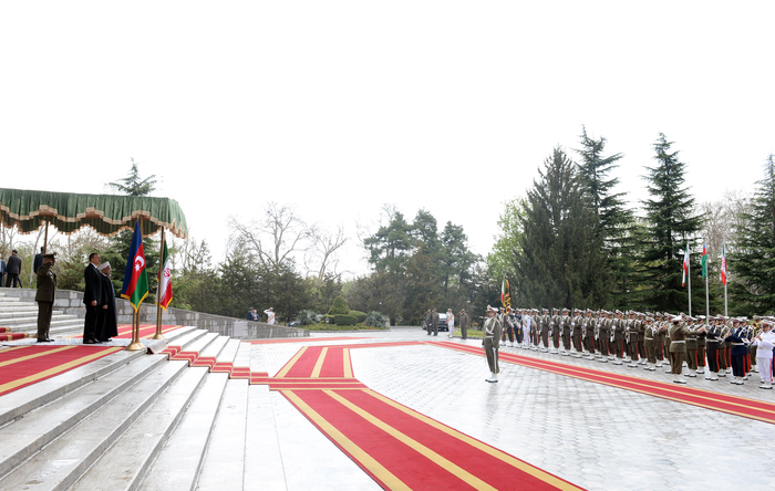 Prezident İlham Əliyev: "İran-Azərbaycan əlaqələri bu gün möhkəm zəmin üzərində qurulur" - YENİLƏNİB - VİDEO - FOTO