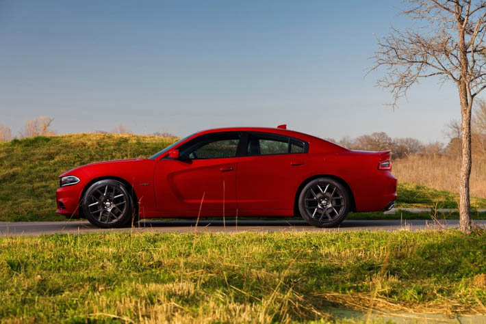 Yenilənmiş Dodge Charger - FOTO