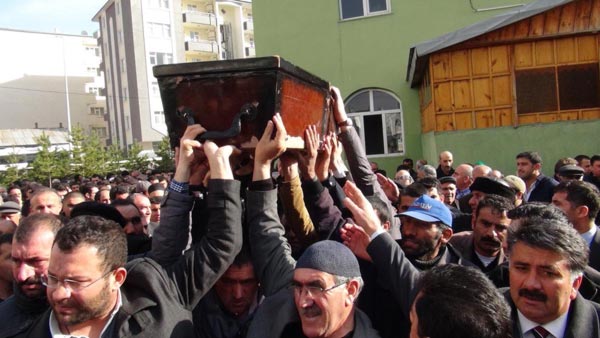 Şok: 9 yaşlı uşağı zorlayıb başını daşla əzdilər - VİDEO - FOTO