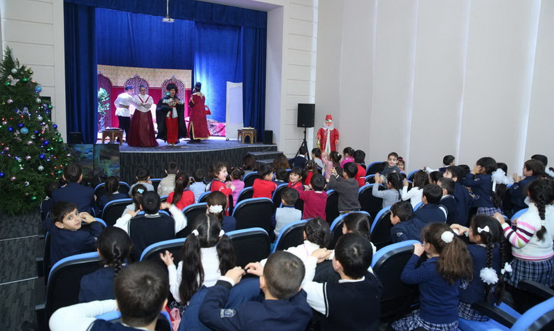 Binəqədi rayonunda bağça uşaqları üçün Yeni İl şənliyi təşkil olunub - FOTO