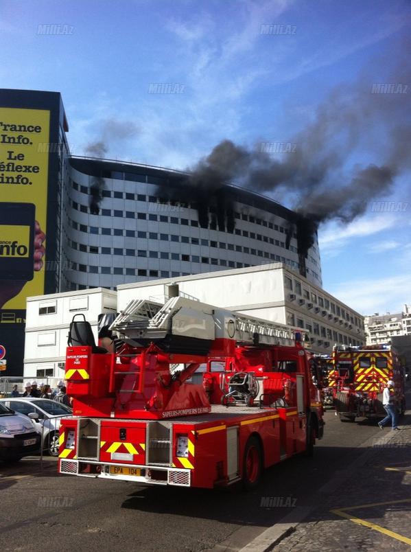 Parisdə Fransa radiosunun binası yanır - FOTO