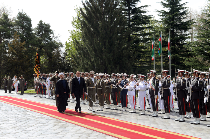 Prezident İlham Əliyev: "İran-Azərbaycan əlaqələri bu gün möhkəm zəmin üzərində qurulur" - YENİLƏNİB - VİDEO - FOTO