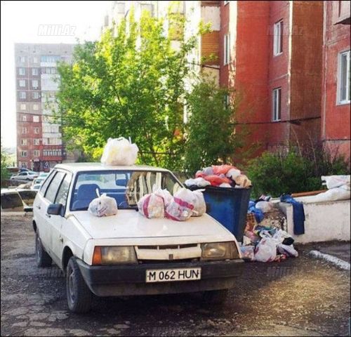 Maşını necə gəldi saxlasan... - FOTO