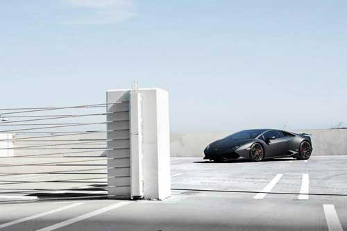 Donuq rəngli Lamborghini Huracan - FOTO