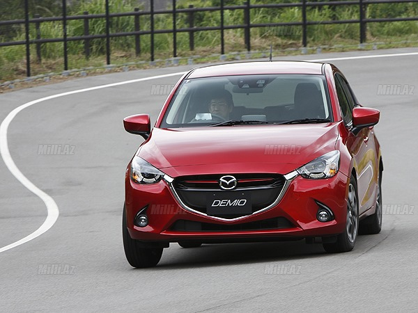 Tanış olun: yeni Mazda2 - VİDEO - FOTO