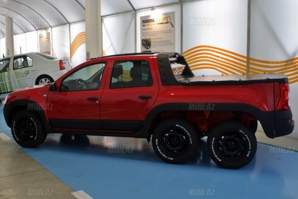 6 təkərli Renault Duster - FOTO