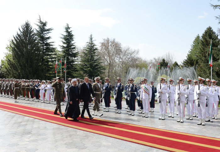 Prezident İlham Əliyev: "İran-Azərbaycan əlaqələri bu gün möhkəm zəmin üzərində qurulur" - YENİLƏNİB - VİDEO - FOTO