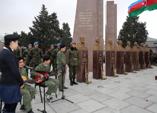 Binəqədi rayonunda Milli Qəhrəmanlar abidəsinin açılış mərasimi olub - FOTO