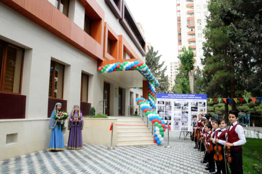 Müslüm Maqomayevin adını daşıyan musiqi məktəbinin açılışı olub - FOTO