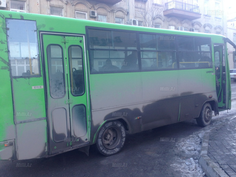 Bakı avtobusları gözlərimizi kor edir - FOTO