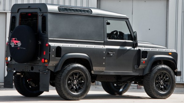 Sərtləşən Land Rover Defender - FOTO