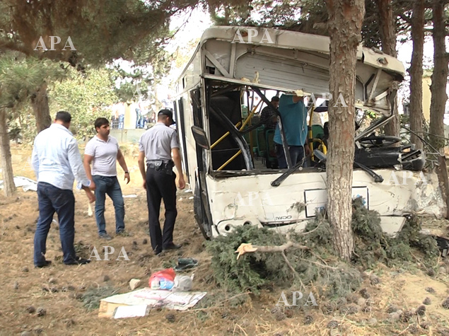 Bakı günə dəhşətli avtobus qəzası ilə başladı: ölən və yaralıların adları açıqlandı - YENİLƏNİB - TƏFƏRRÜATLAR - FOTO