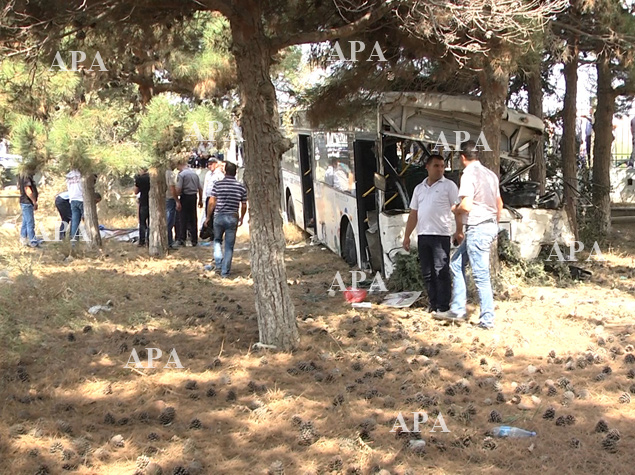 Bakı günə dəhşətli avtobus qəzası ilə başladı: ölən və yaralıların adları açıqlandı - YENİLƏNİB - TƏFƏRRÜATLAR - FOTO